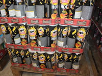 Vijftien dozen pringles hot cheese. 135 bussen. tht 1-26. - afbeelding 1 van  2