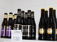 Vijftien flessen speciaal bier. - afbeelding 2 van  2