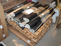 Vijftig rubber beschermingsmatten t.b.v. laadkabel. afmeting 1 x 1 m. worden voor de hand uitgegeven vanaf ... - afbeelding 1 van  3