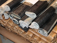 Vijftig rubber beschermingsmatten t.b.v. laadkabel. afmeting 1 x 1 m. worden voor de hand uitgegeven vanaf ... - afbeelding 2 van  3