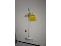 Vikan hygiene wandhouder inclusief vikan schoonmaak producten - afbeelding 2 van  3