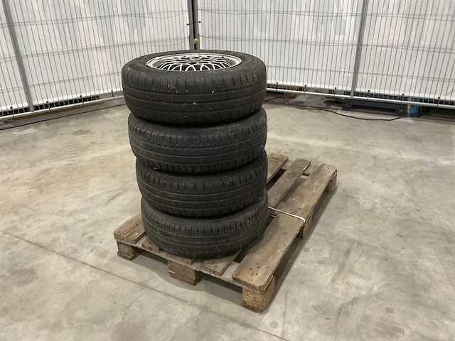 Viking - honda - 6jx14h2 et 50 - autoband 185/70 r14 (4x) - afbeelding 1 van  9