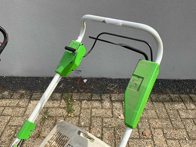 Viking & benassi grasmaaier (2x) - afbeelding 8 van  9