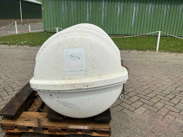 Viking capsule reddingsvlot - afbeelding 6 van  12