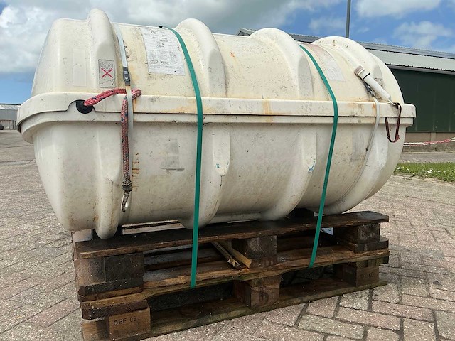 Viking capsule reddingsvlot - afbeelding 7 van  12