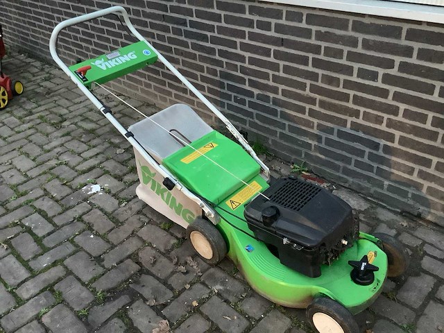 Viking grasmaaier - afbeelding 1 van  2