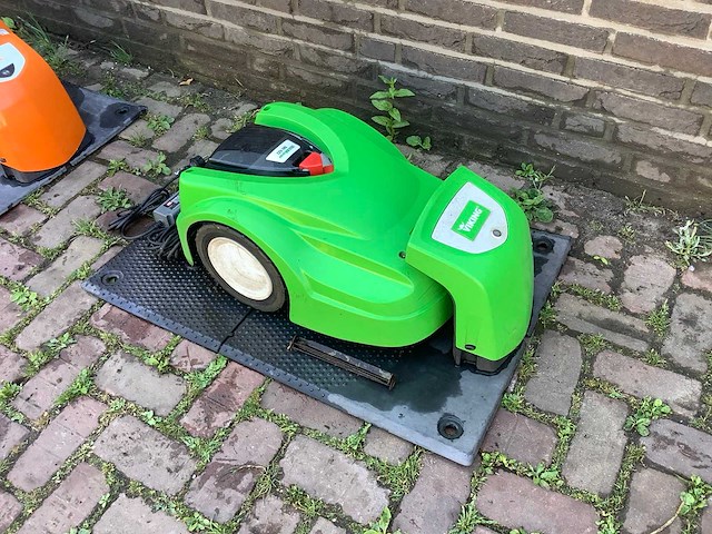 Viking mi 422 robotmaaier - afbeelding 1 van  4