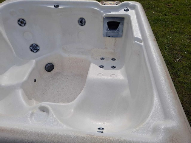 Viking spa 6 persoons jacuzzi en buitenspa - afbeelding 3 van  30