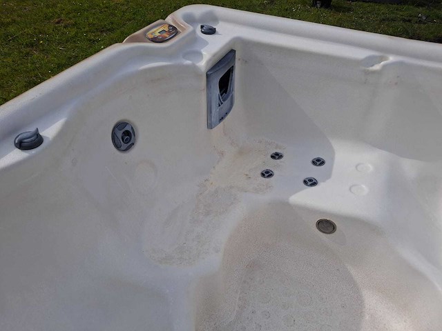 Viking spa 6 persoons jacuzzi en buitenspa - afbeelding 5 van  30
