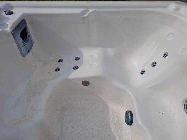 Viking spa 6 persoons jacuzzi en buitenspa - afbeelding 6 van  30