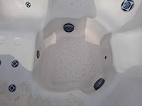 Viking spa 6 persoons jacuzzi en buitenspa - afbeelding 9 van  30