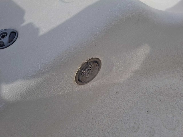 Viking spa 6 persoons jacuzzi en buitenspa - afbeelding 10 van  30