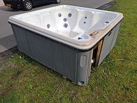 Viking spa 6 persoons jacuzzi en buitenspa - afbeelding 16 van  30