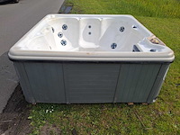 Viking spa 6 persoons jacuzzi en buitenspa - afbeelding 17 van  30