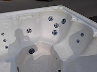 Viking spa 6 persoons jacuzzi en buitenspa - afbeelding 23 van  30