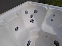 Viking spa 6 persoons jacuzzi en buitenspa - afbeelding 26 van  30