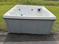Viking spa 6 persoons jacuzzi en buitenspa - afbeelding 19 van  30