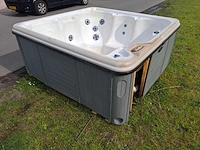 Viking spa 6 persoons jacuzzi en buitenspa - afbeelding 16 van  30
