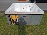 Viking spa 6 persoons jacuzzi en buitenspa - afbeelding 13 van  26