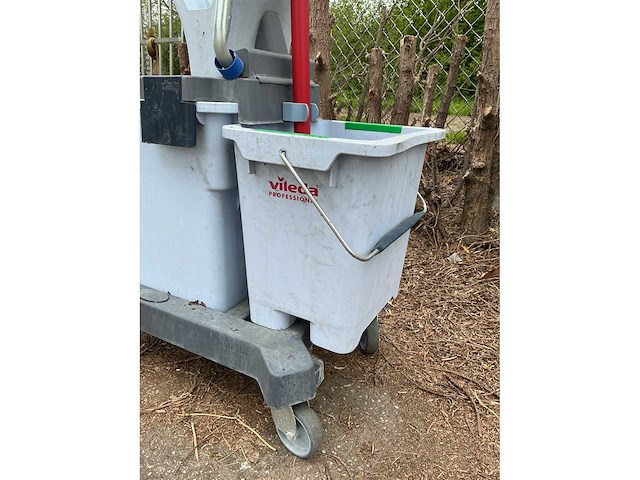 Vileda schoonmaakkar met toebehoren - afbeelding 2 van  3