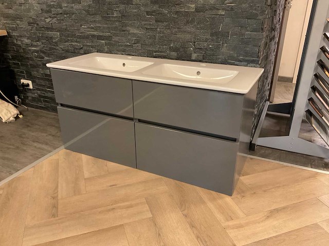 Villeroy & boch - badmeubelset 130 x 63 cm - afbeelding 6 van  11