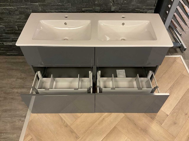 Villeroy & boch - badmeubelset 130 x 63 cm - afbeelding 8 van  11