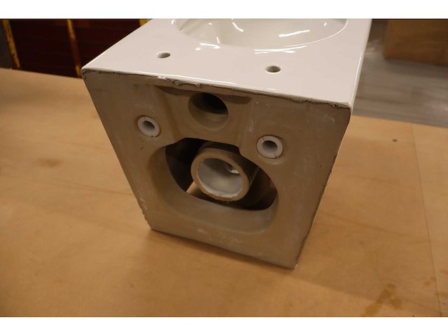 Villeroy & boch - directflush - toilet met zitting - afbeelding 5 van  9