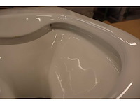 Villeroy & boch - directflush - toilet met zitting - afbeelding 3 van  9