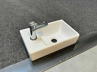 Villeroy & boch - fontein met kraan - afbeelding 3 van  8