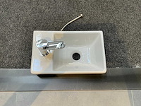 Villeroy & boch - fontein met kraan - afbeelding 4 van  8