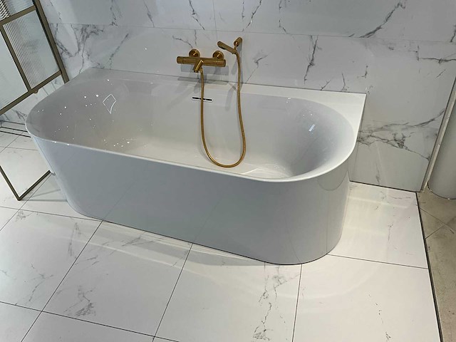 Villeroy & boch - loop & friends - half vrijstaand bad 180 cm - afbeelding 2 van  6