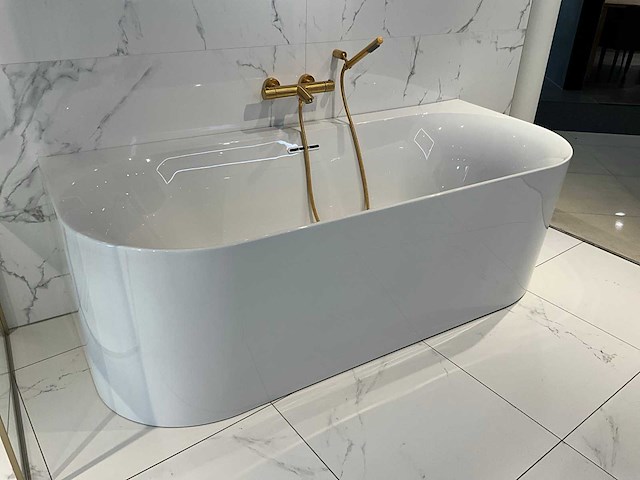 Villeroy & boch - loop & friends - half vrijstaand bad 180 cm - afbeelding 3 van  6