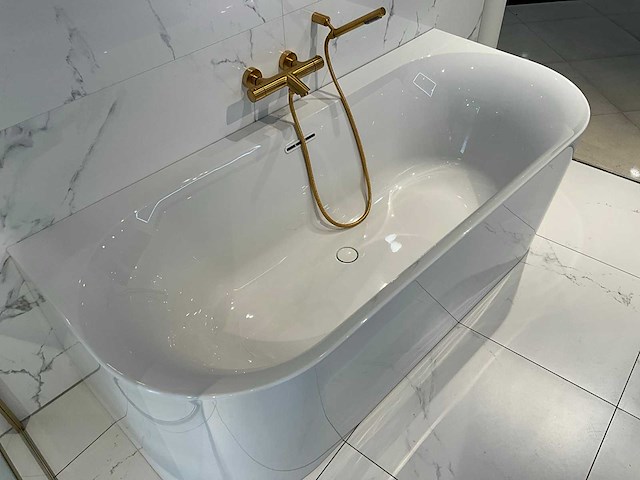 Villeroy & boch - loop & friends - half vrijstaand bad 180 cm - afbeelding 5 van  6