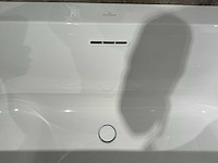 Villeroy & boch - loop & friends - half vrijstaandbad 180 x 80 cm - afbeelding 4 van  5