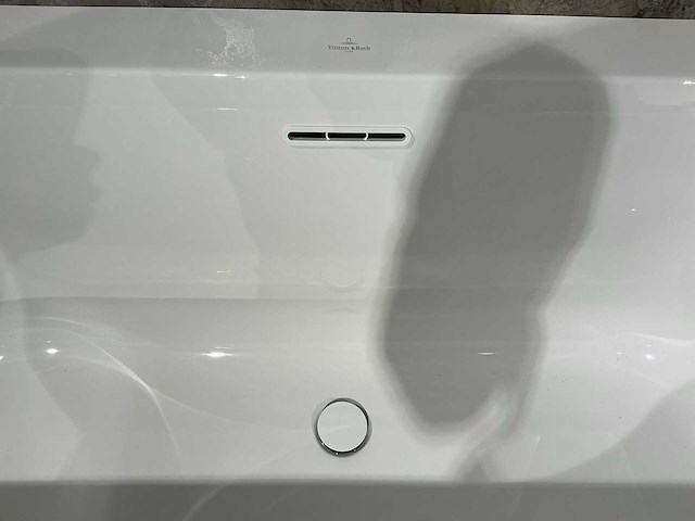 Villeroy & boch - loop & friends - half vrijstaandbad 180 x 80 cm - afbeelding 4 van  4