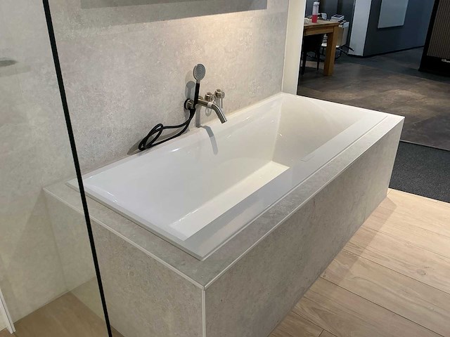 Villeroy & boch - squaro edge - ligbad 180 cm - afbeelding 4 van  9