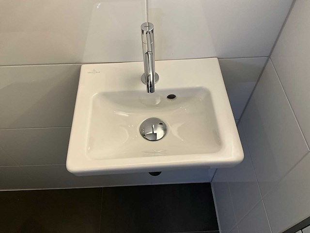 Villeroy & boch - subway 2.0 - fonteinmeubel set - afbeelding 3 van  8