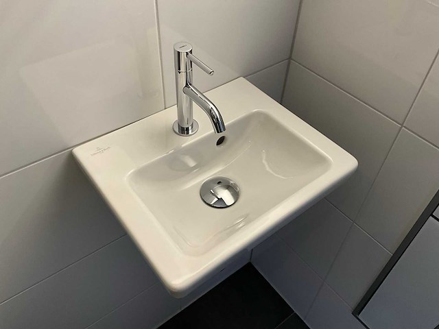 Villeroy & boch - subway 2.0 - fonteinmeubel set - afbeelding 4 van  8