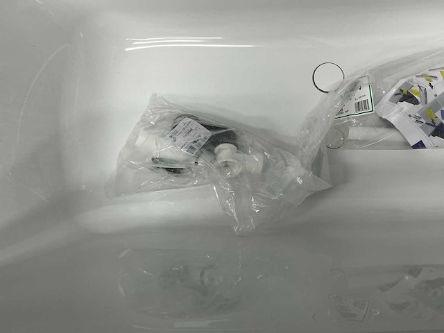 Villeroy & boch - subway 3.0 - inbouwbad 180 x 80 cm - afbeelding 1 van  5