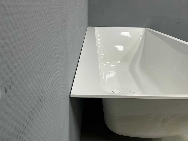 Villeroy & boch - subway 3.0 - inbouwbad 180 x 80 cm - afbeelding 3 van  5