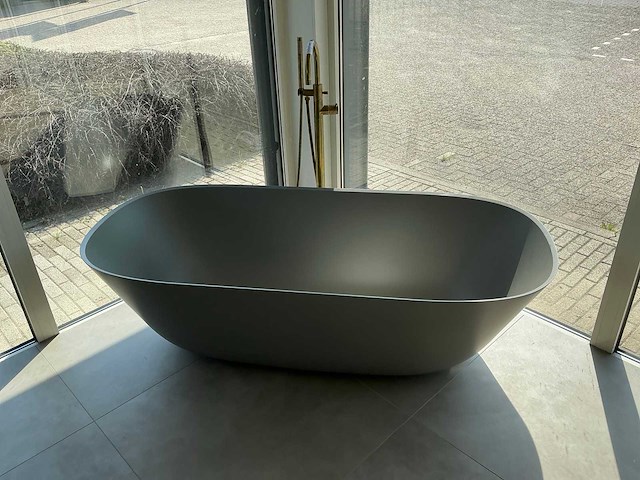 Villeroy & boch - theano - vrijstaand bad - afbeelding 4 van  8