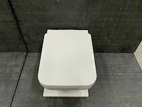 Villeroy & boch - wandcloset met toiletzitting - afbeelding 1 van  9