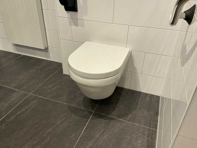 Villeroy & boch - wandcloset - afbeelding 1 van  8