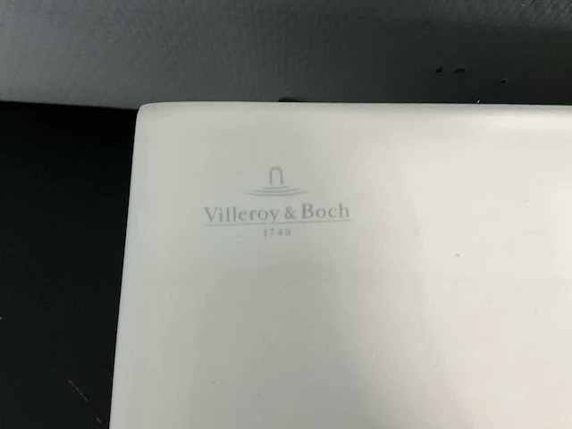 Villeroy & boch - wastafel 43 x 59x5 x 16 cm - afbeelding 3 van  9