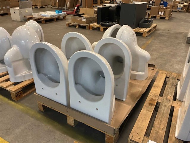 Villeroy & boch 0.novo toilet (6x) - afbeelding 1 van  4