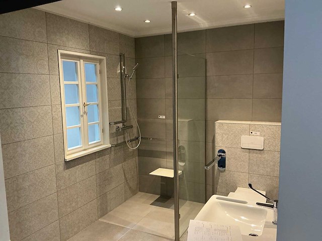 Villeroy & boch / christina zorg douchecabine - afbeelding 1 van  12