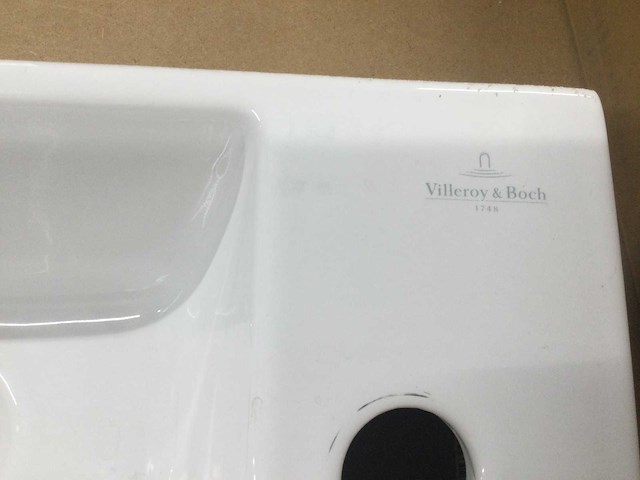Villeroy & boch & differenz - 2 modellen - kraangat rechts - fontein 2x - afbeelding 5 van  10