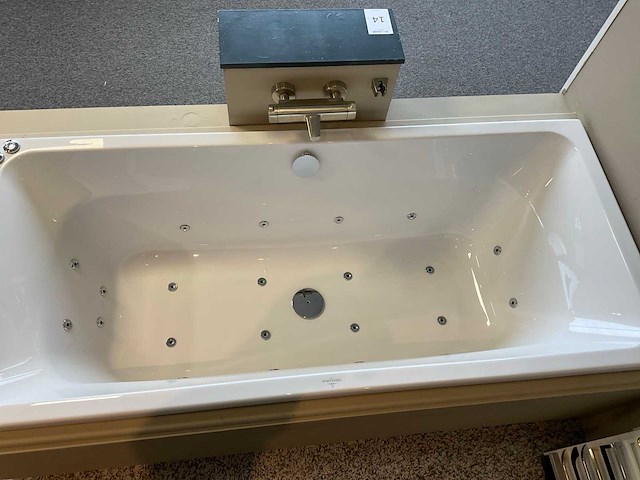 Villeroy & boch dummy bubbelbad - afbeelding 3 van  4