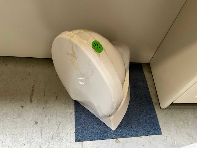 Villeroy & boch oblie schuin model toilet - afbeelding 3 van  5