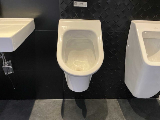 Villeroy & boch omnia architectura afzuigurinoir - afbeelding 2 van  4